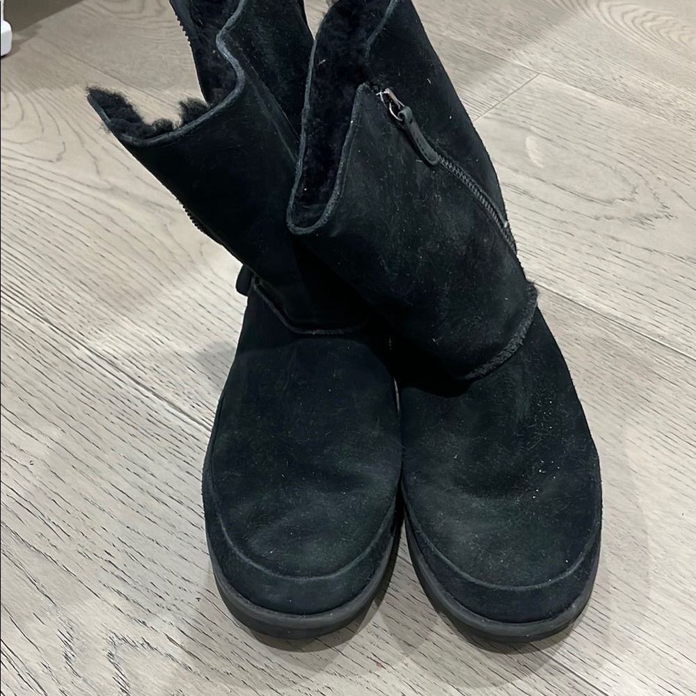 Women's Black Shearling Boots
